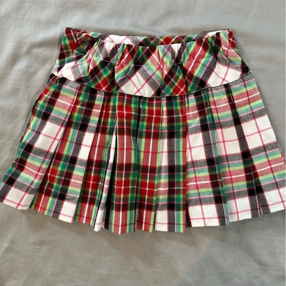 Heartstrings little girls plaid skort. Size 2T.